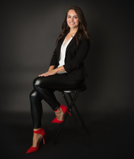 Book an Appointment with Madison Holmes for Consultations