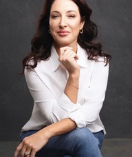 Book an Appointment with Elizabeth Taylor for The Lounge at The Wellness Collective